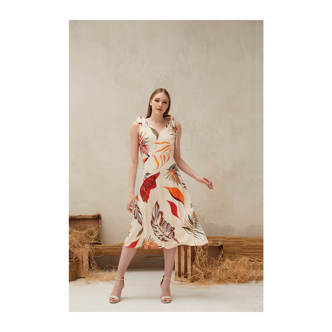 Omzu Bağcıklı Midi Elbise.

➡️ guisda.com

#guisda #guisdadesignstudio #elbise #kadıngiyim #ceket #crop #etek #minielbise #sporgiyim #şıkgiyim #lüksgiyim #pantalon #bluz #gömlek #şort #tulum #takım #kimono #sıradışı #ihtişamlı #gözalıcı