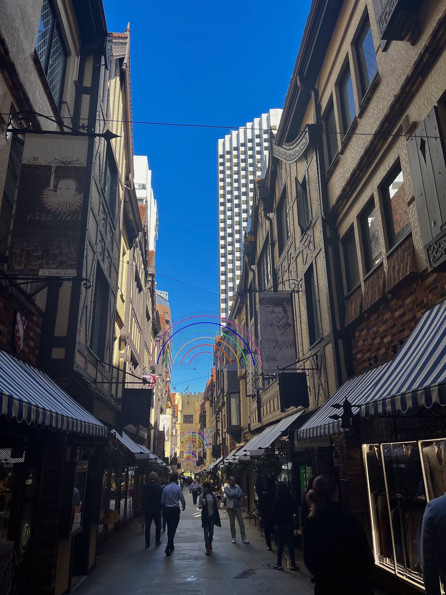 AnnieJ57309701's tweet photo. Lovely day for one of our regular walks into Perth, look at those beautiful blue skies 💙💙💙.  Great to see a lot more people around in the CBD too. #Perth #perthect #perthcbd #blueskies #westernAustralia #perthisok. https://t.co/pFPbFkT9lB