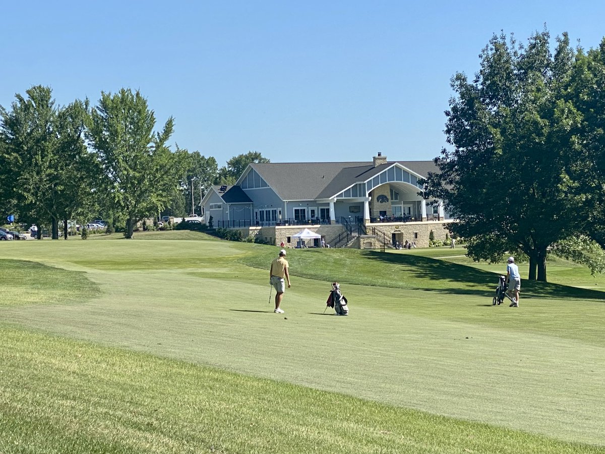 Round Two Ahead – Ottumwa's Cale Leonard leads Iowa Junior Amateur, two share lead in Girls' Junior Amateur hosted by <a href="/FinkbineGolf/">Finkbine Golf Course</a>: ow.ly/JCEw50JCvXb

Live scoring: ow.ly/HaPZ50JCvYS