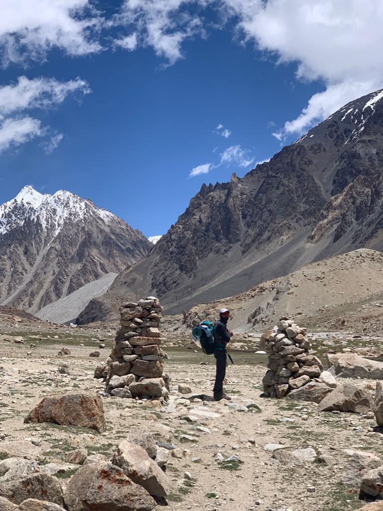 MuqeemBaig2's tweet photo. Shimshal pass trek in northern Pakistan. 
A 6 days of wild trekking with several 6000m peaks in the surrounding, located in the Gilgit Baltistan region of PAKISTAN.
JUNE 2022.
.
#hiking #shimshal #pamir #Camping #mountain #gilgitbaltistan #Pakistan https://t.co/pCIXVO7Tzn