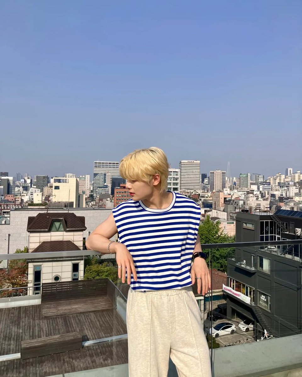 yjnbbl's tweet photo. [📸] 220621 IG UPDATE 2/2 https://t.co/4ZQ3Ewz4WC