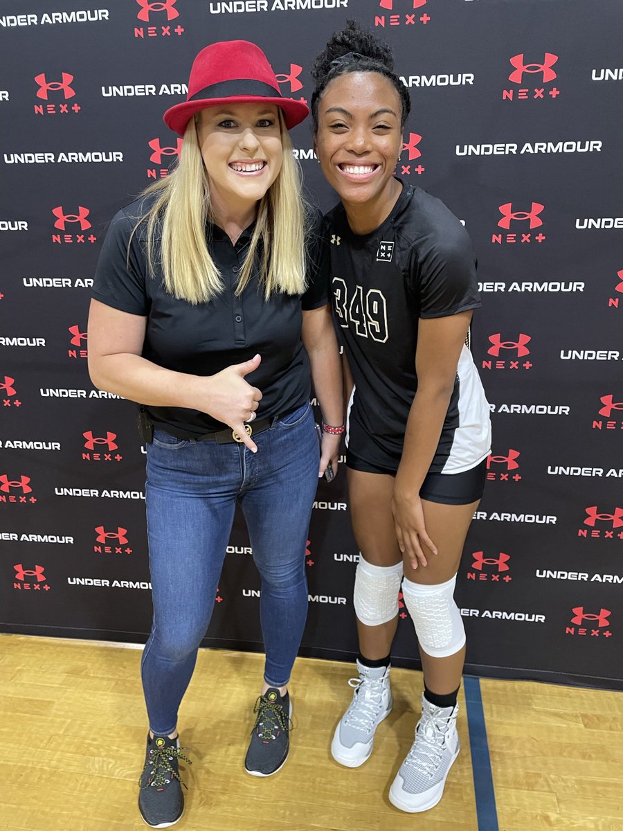 JaydaVolley's tweet photo. The @uanextvball Camp was a great experience! Thank you @VBallrecruiter #classof2024 #jaydaredd https://t.co/x2uE0Vf4SV