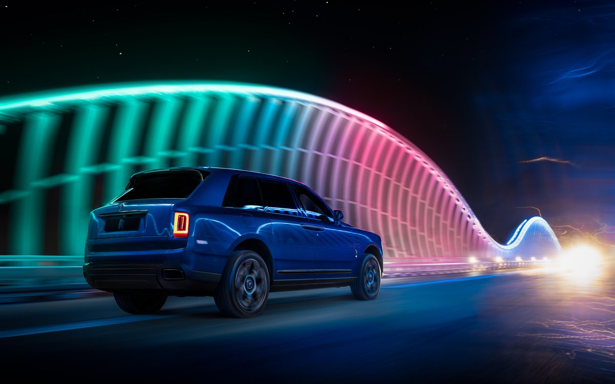 rollsroycecars's tweet photo. #BlackBadge #Cullinan conquers new urban frontiers.

#TheKingOfTheNight

-
Photo Credit: @theAutofocus https://t.co/4RlEQXRlGv