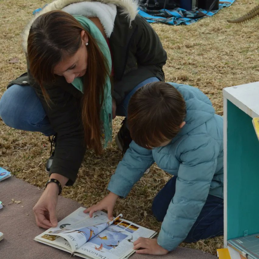 lriesgo's tweet photo. Festejamos el día de la Bandera 🇦🇷 en la Plaza Güemes, junto con la @BInfantBelgrano 📚

Con juegos, lecturas, talleres abiertos y shows en vivo, celebramos este día en una gran jornada https://t.co/XenU97QuPl