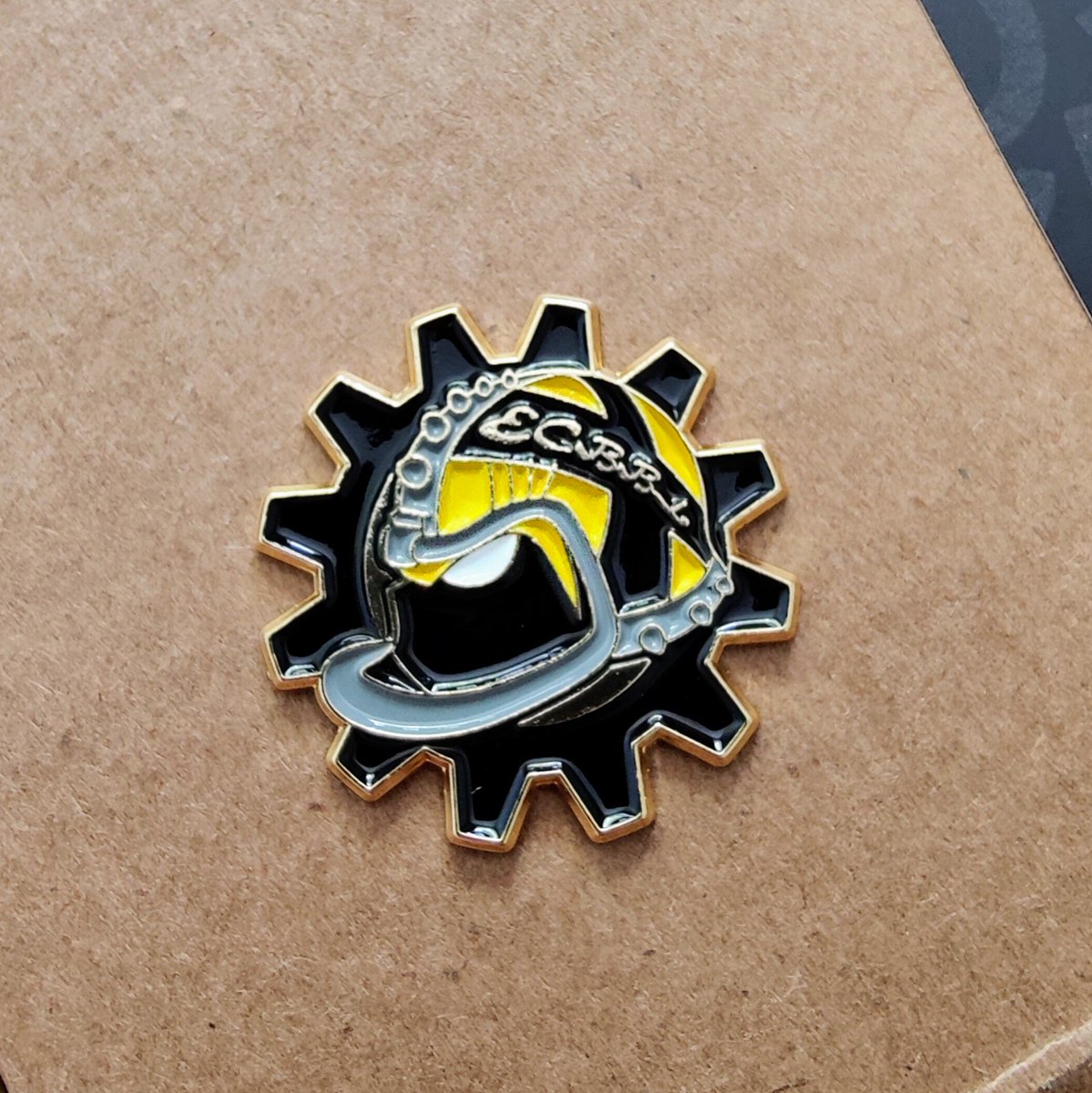 ooarrtracter's tweet photo. Pearlies swag turned up early. Set of 4 tokens for each and every one one of our lovely attendees.
Single sided 25mm, perfect for rerolls, turn markers or maybe even tiddlywinks if you're persistent. https://t.co/V60f6QfUto