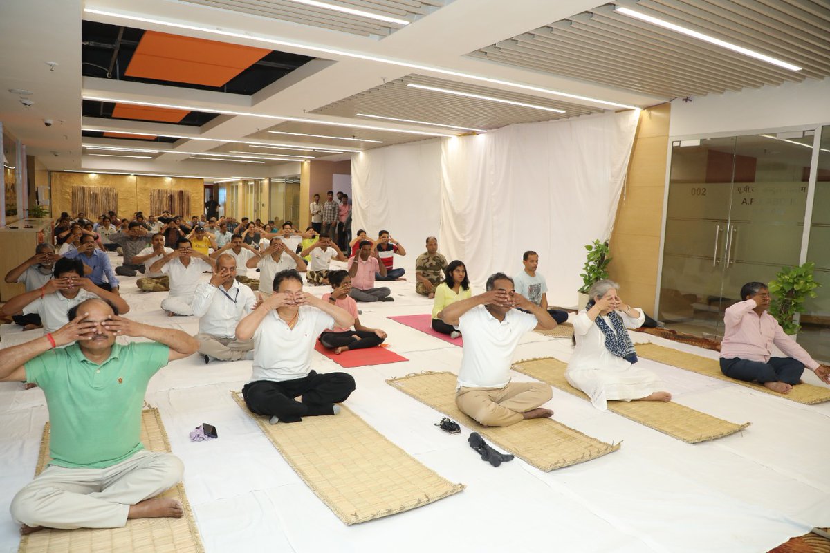 DSTIndia tweet media