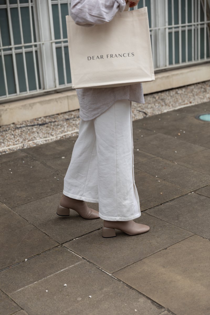 Summer strolls in the core collection. Discover online now: bit.ly/3tQsjFW #DearFrances #StreetStyle