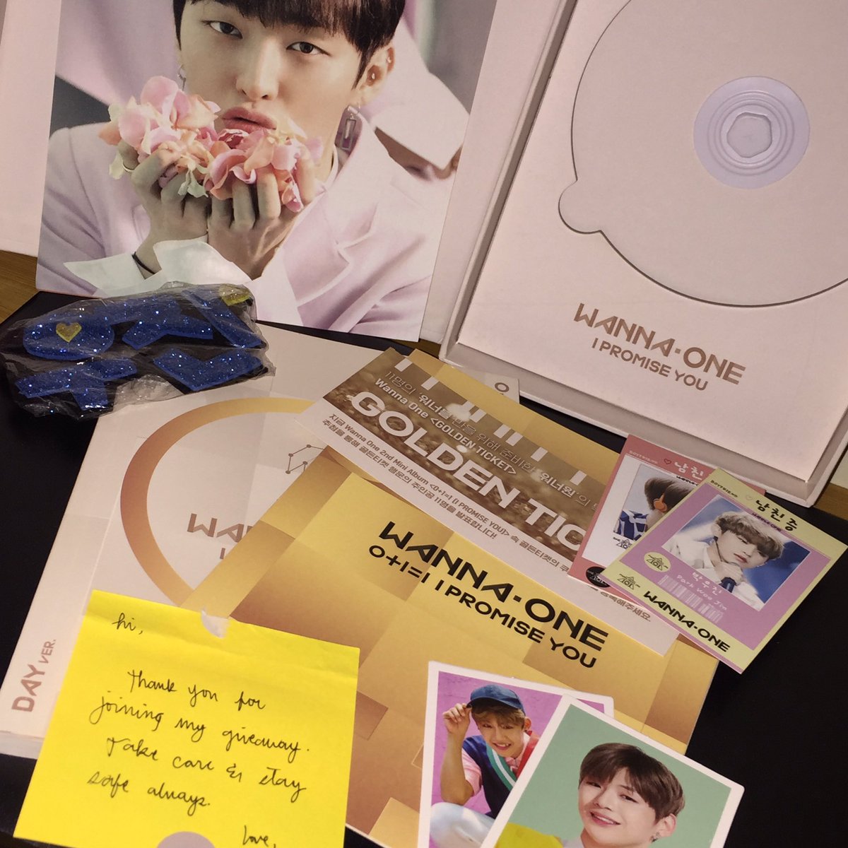 qrenishimura's tweet photo. Maraming salamat po @yeonjunieee__ dito sa album na napanalunan ko! 🤍 Sobrang saya ko po talagaaa. Iingatan ko po ito ng maayos. God bless you po at sa shop mo🤍 Thank you din po dahil sa wanna one na album yung pinadala nyo😭😭 Miss na miss at sobrang mahal ko po sila 🤍😭 https://t.co/rHAEJCuZsg