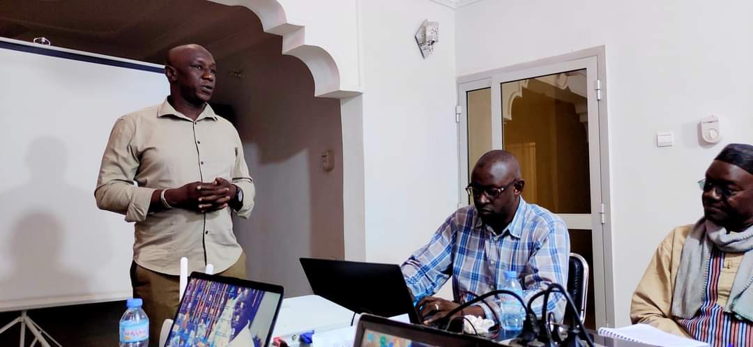 dramevision's tweet photo. Après 4 mois de mise en œuvre du projet #DianwKaoural, certains bénéficiaires et les membres de l'équipe de @Doniblogmali sont à Segou pour 2 jours d'atelier de capitalisation.
#Projes
#UE
#Benbere https://t.co/y68xPfEhPe