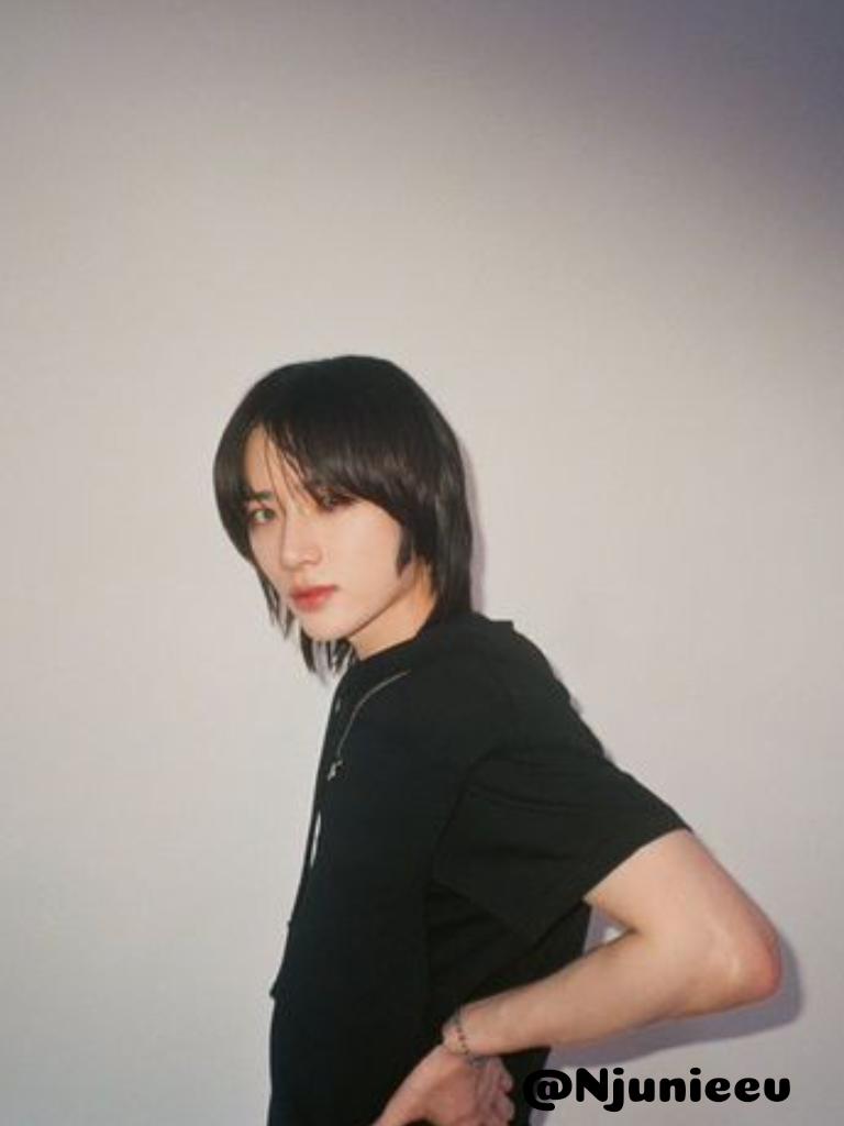 Njunieev's tweet image. 🐻: FOTONYA BURUAN! GUE ENCOK
🦜: SABAR AELAH

#MOASD #MOASelcaDay
#MSD #BEOMGYU #TOMORROW_X_TOGETHER #TXT
@TXT_members @TXT_bighit