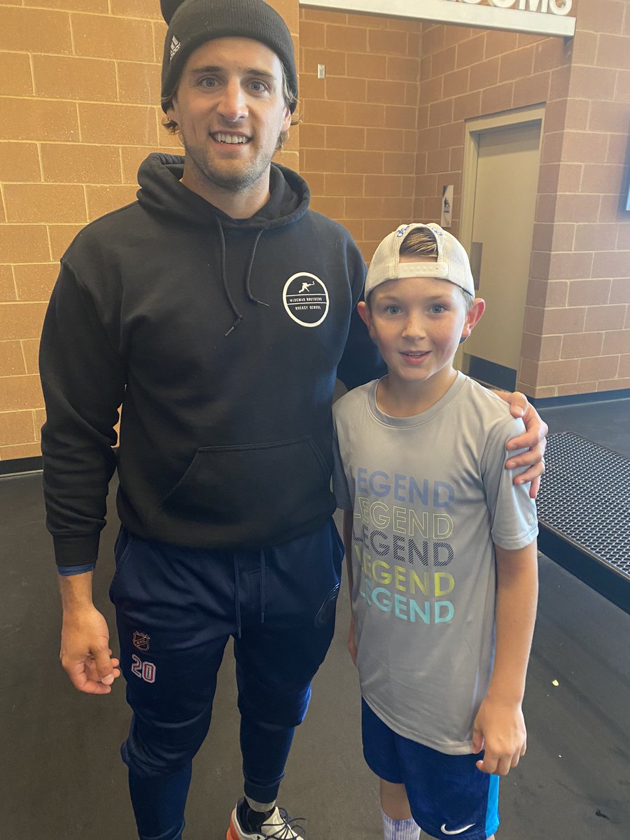 TimCPeel20's tweet photo. Great day at the Wideman Hockey Camp. @awides10 and @Chris_Wideman do a great job with the boys! #GoHabsGo https://t.co/AulT0RXNeu