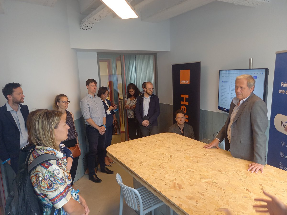 "In Belgium, 40% of people are at risk of digital exclusion despite of having smartphone, laptop or internet access." Said Mm Petra Sutter, deputy prime minister of Belgium.
<a href="/WeTechCareORG/">WeTechCare</a> partner of #orangedigitalcenter for digital inclusion <a href="/OrangeBEFR/">Orange Belgique</a> <a href="/OrangeBENL/">Orange België</a>