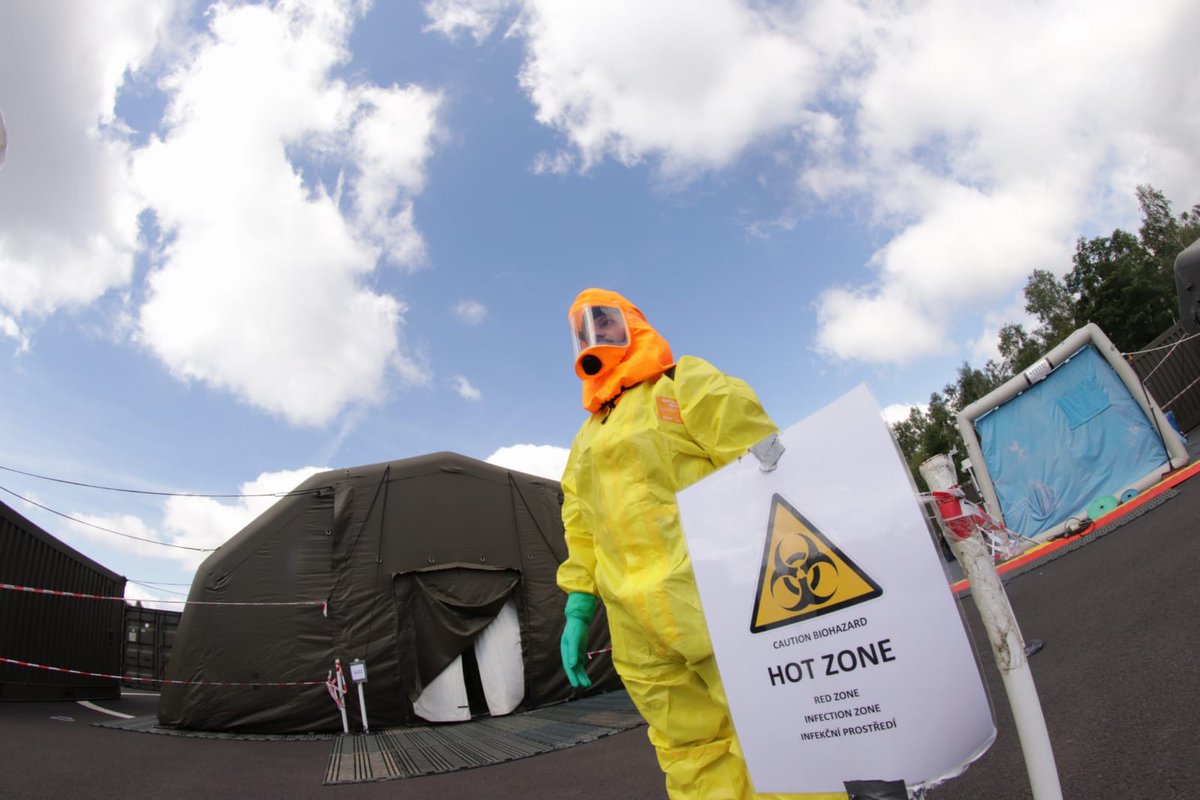 JCBRN_Exercise's tweet photo. ☣Here biohazard comes to challenge the training audience. CHALLENGE ACCEPTED! #COMEDS #WEAREONE #BIOHAZARD #JCBRND ☣ https://t.co/dDsJbCpDMF