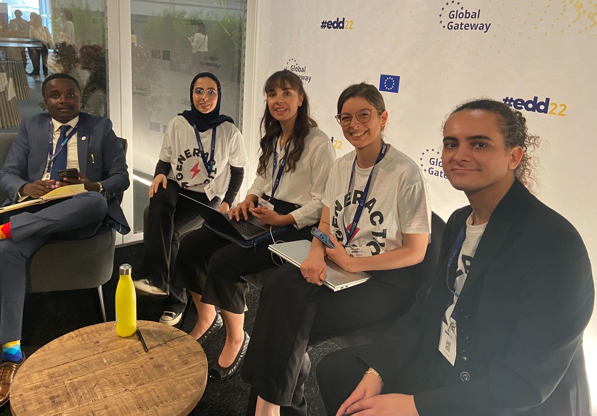 ONEinEU's tweet photo. 🚨 We are live!

Join our discussion with #ONEActivists and @EDDYoungLeaders to hear how they are resiliently pushing forward, mobilizing, working, and advocating for the world to be reset and rebuilt for the better, for everyone.

#GenerAction
👉 https://t.co/WmFnVMUGUD https://t.co/hL24vnsyMN