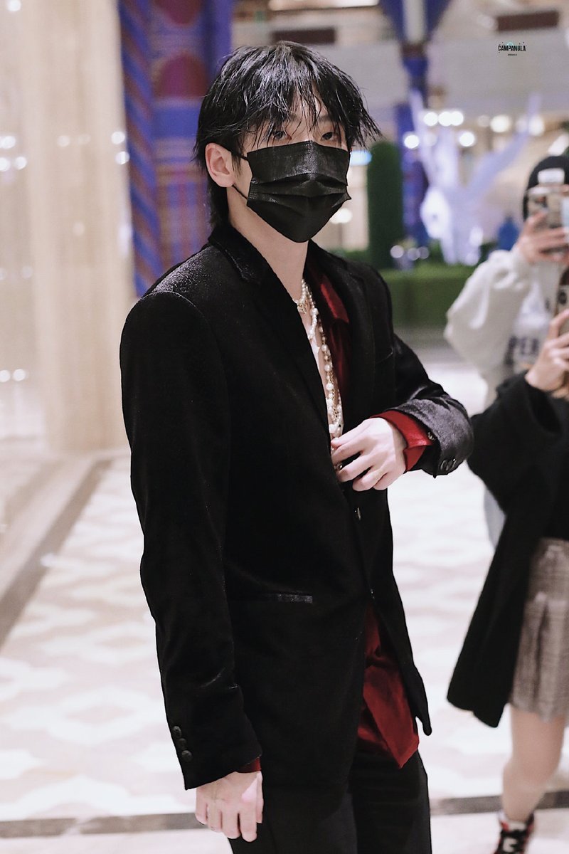 zznverse's tweet photo. 〔210217〕
©️Campanula0621_周震南
— [#ZhouZhennan #R1SE] https://t.co/fHAlzYhh6C