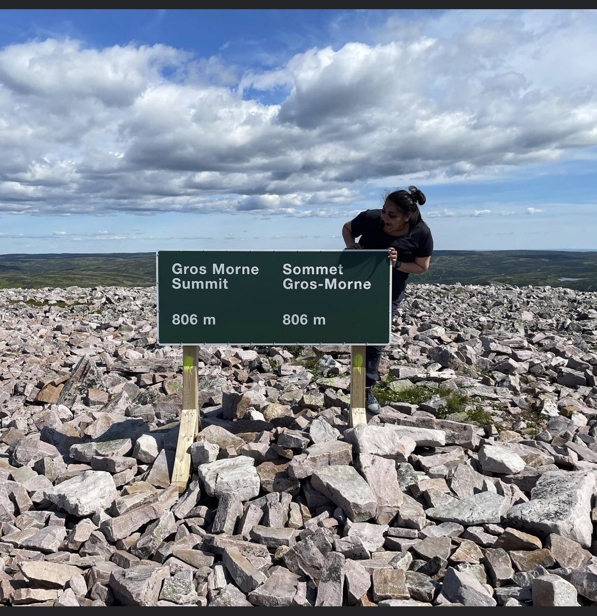 asifi10's tweet image. Congrats girl…Miles to goo
#MUNGRAD2022 @MemorialUAlumni 
#graduation2022 #grad2020
#MUNgrad