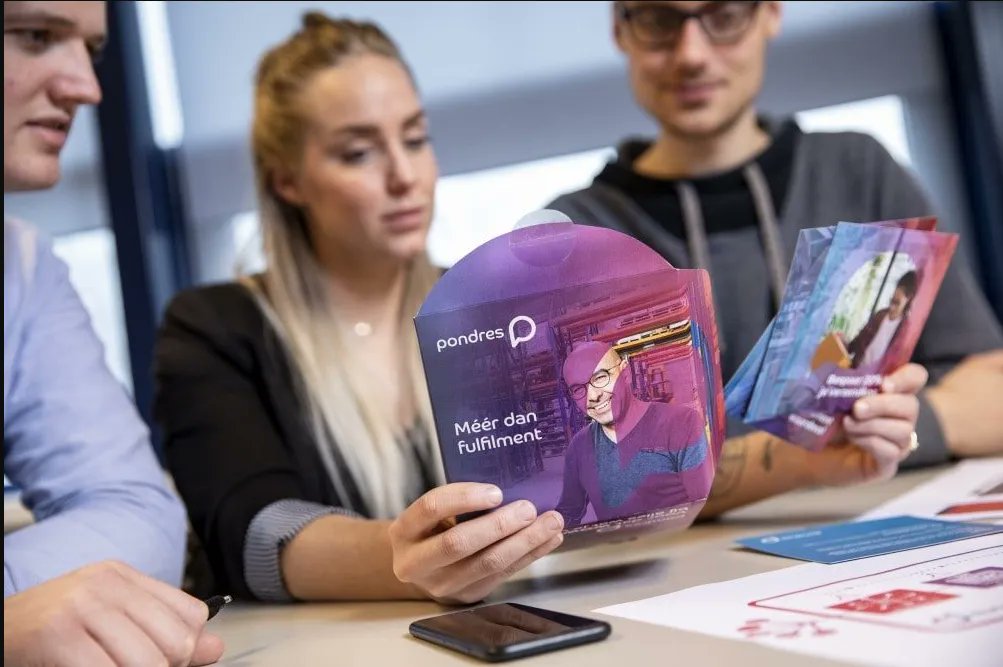 Krijg een kijkje in het brein van de consument. Stimuleer jouw doelgroep met slimme vormgeving in direct mail. Lees nu de tips: buff.ly/3N8haHk

Wil je na het lezen van de tips eens sparren over jouw direct mail ideeën? Neem dan gerust contact op.