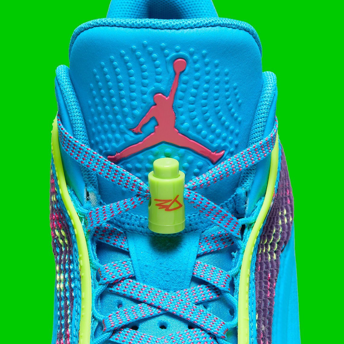basketpackfr's tweet photo. 🥶l Jordan Brand dévoile une nouvelle Jordan 36 Low "Luka" !!!
🤩l Après une saison magnifique, Dončić a une nouvelle paire à son effigie, en plus de sa paire signature la Luka 1 !
📝l https://t.co/xeSt4seJy0
#JordanBrand #Sneakers #Jordan36 #MavericksDallas #dallasin https://t.co/e0a3IoCS1A