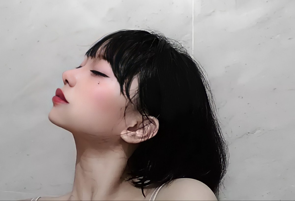 eshtshte's tweet photo. Yes, we're hot
#MSD #MOASD #MOASelcaDay #YEONJUN @TXT_members https://t.co/jP6oygLWbJ