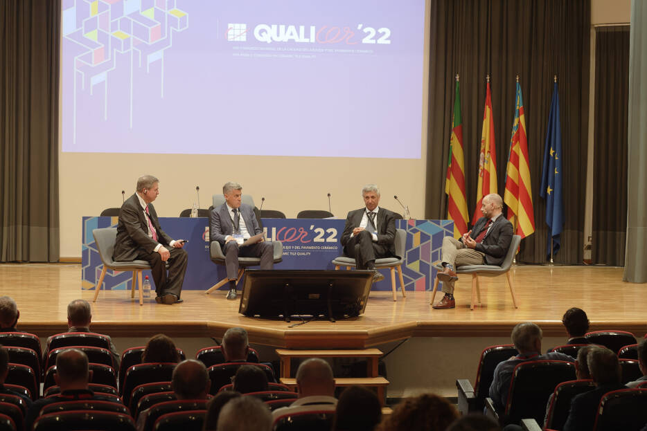 Asebec_Spain's tweet photo. #Noticia
↳Qualicer receta un ‘mix’ de fuentes de energías limpias que supla la producción con gas.
---------
#News
↳Qualicer prescribes a 'mix' of clean energy sources to supplement gas-fired production.
➟https://t.co/Q5Ip0CUZn4
#asebec #spanishceramictechnology #qualicer https://t.co/nKJASoTFtT