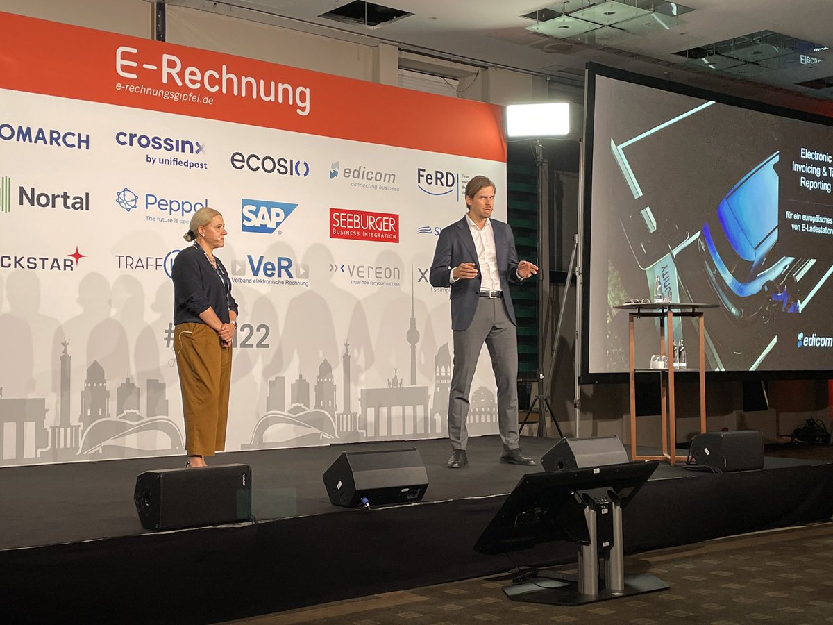 VeR_Verband's tweet image. Auf der Hauptbühne des #ERGI22 sprechen Lennart Hesse, Business Development Manager, @EdicomGroup, und Sandra Stoll, Product Manager Payment, IONITY, über „Electronic #Invoicing und Tax Reporting für ein europäisches Netz von E-Ladestationen“.