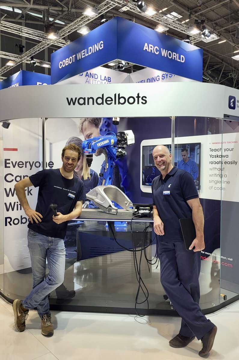 wandelbots's tweet photo. Servus from #Munich! As of today, we are represented at #automatica. Try #WandelbotsTeaching as a bonding application at Universal Robots (Hall B4, Booth 303) and as a welding application at Yaskawa (Hall B6, Booth 502). We will always find time for a little chat with you! 😍😁 https://t.co/NUWwAUxv2A