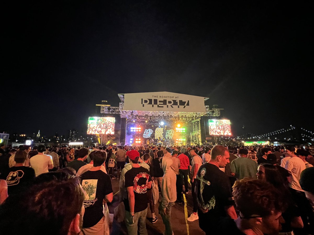 gummy_link's tweet image. The Gummy.Link team was at #ApeFest2022 on day 1 and will be attending day 2 later today! 

If you will be at @NFT_NYC we would love to connect with you! Reach out to @twinker88 or @RogerCaneda who is on the ground at both events! 🧬

⌞stick it, own it, trade it⌝