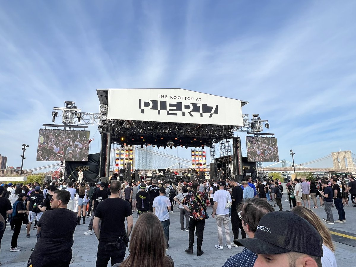 gummy_link's tweet image. The Gummy.Link team was at #ApeFest2022 on day 1 and will be attending day 2 later today! 

If you will be at @NFT_NYC we would love to connect with you! Reach out to @twinker88 or @RogerCaneda who is on the ground at both events! 🧬

⌞stick it, own it, trade it⌝