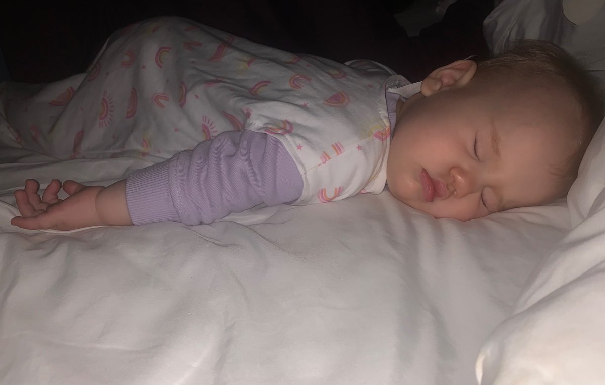 I think it’s safe to say that Allie approves of her room at camp meeting this week. Out cold! 🤣