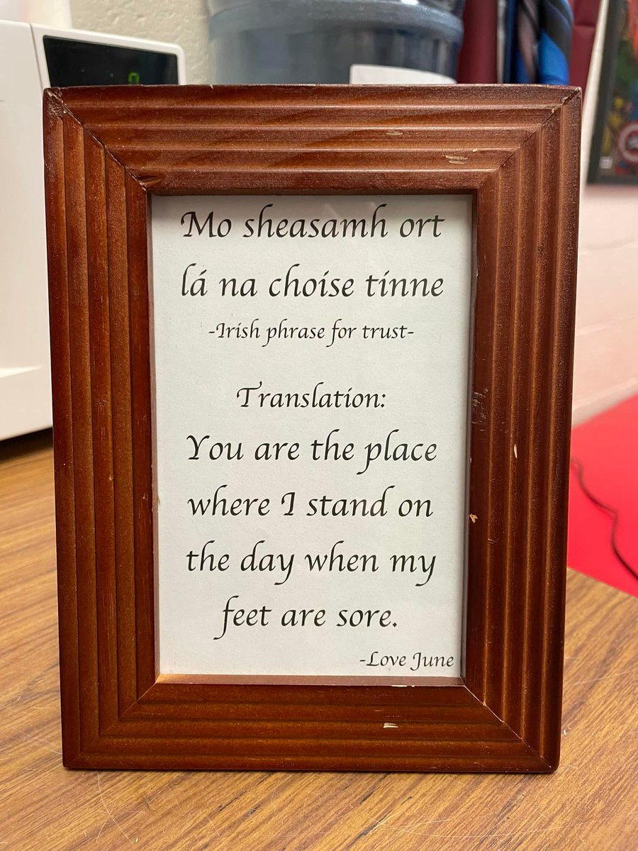 IpswichNurses's tweet photo. Gift from a graduating 5th grader. What is this salty discharge coming from my eyes...? #lastdayofschool https://t.co/fVZpzjMzkA