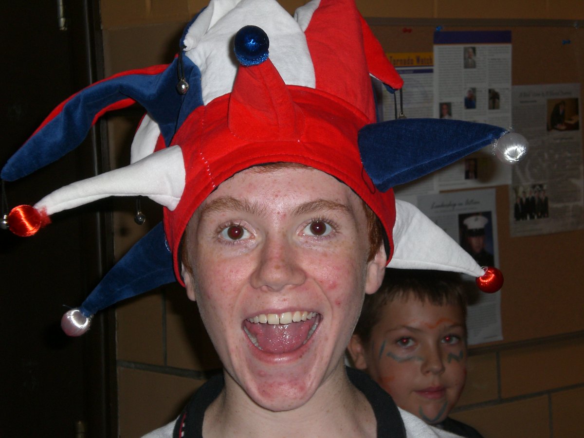 MagicCamp's tweet image. Magic! Puppetry! Exclamation marks! Register for our day camp today at magiccamp.com