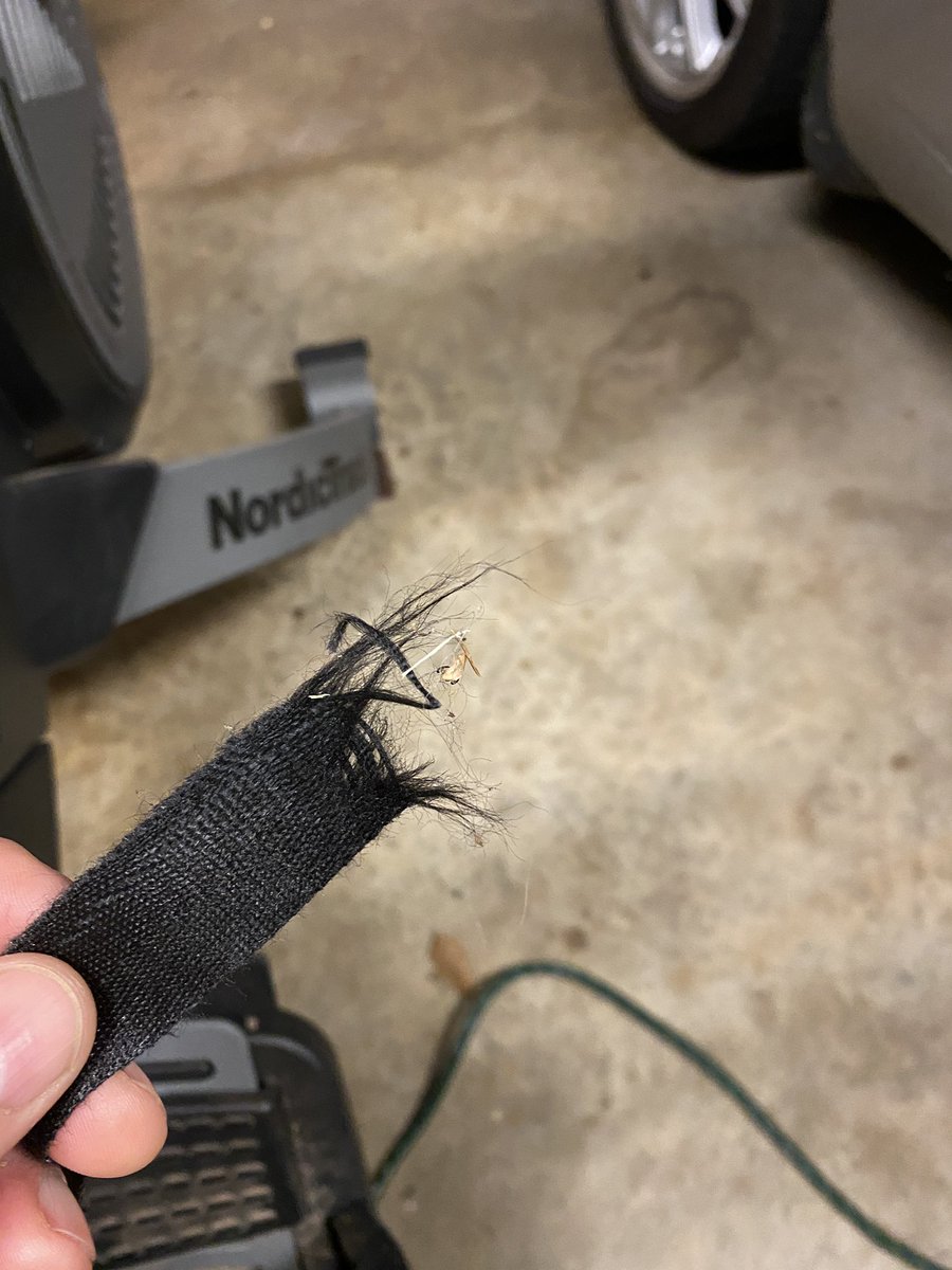 CharlieBriff's tweet photo. When @iFit and @NordicTrack try to kill you during your morning workout. 18 month old machine. Lethal. https://t.co/sX9XKh0qAT