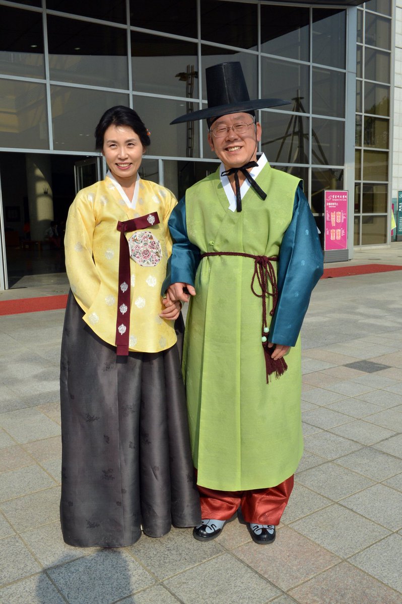 아버님 따님이 아름다우시네요