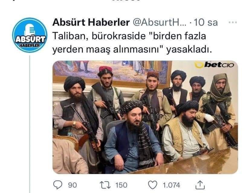 duygulanmak's tweet photo. Adamlar geriden gelip öne geçti.. 

Ama ezanlarımızı susturamayacaksınız!.. 🤸🏾‍♂️

#YeterGidinGari https://t.co/byNjHvV2PL