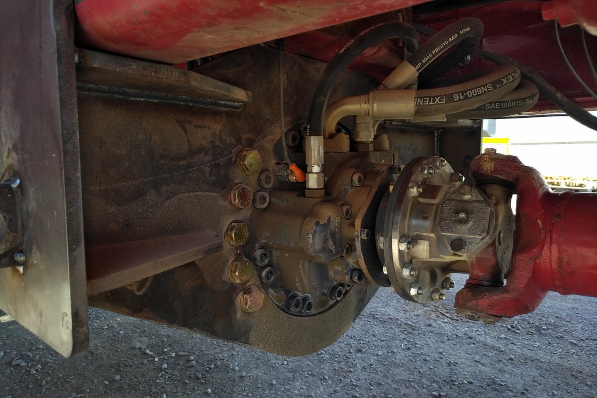 World's biggest manure spreader trucks.  <a href="/freightliner/">Freightliner Trucks</a> custom build western star truck with <a href="/Poclain/">Poclain</a> hydrostatic creep drive. <a href="/topconag/">Topcon Agriculture</a> weigh scale, <a href="/JohnDeere/">John Deere USA</a> Gps, ready to go to <a href="/99BVO/">Brendon Van Osch</a> van Osch beef farms. Hydrostatic Beater drive, hydrostatic wheel drive in the field.