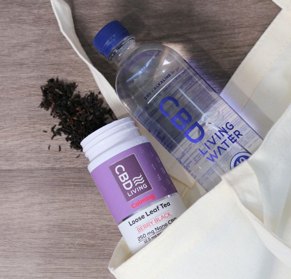Supercharge your water with the 250mg CBD Berry Black tea to enjoy the bold flavors of black currant and blackberry for a flavorful sip, every single time.

🍵 Vegan
🍵 Contains Caffeine
🍵 Non-GMO
🍵 Natural ingredients only
🍵 Made in the USA