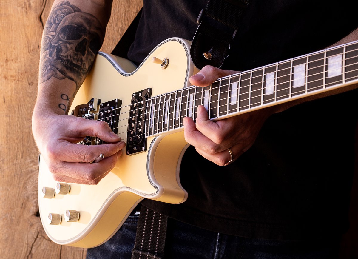 Sawtooth Music Instruments tweet media