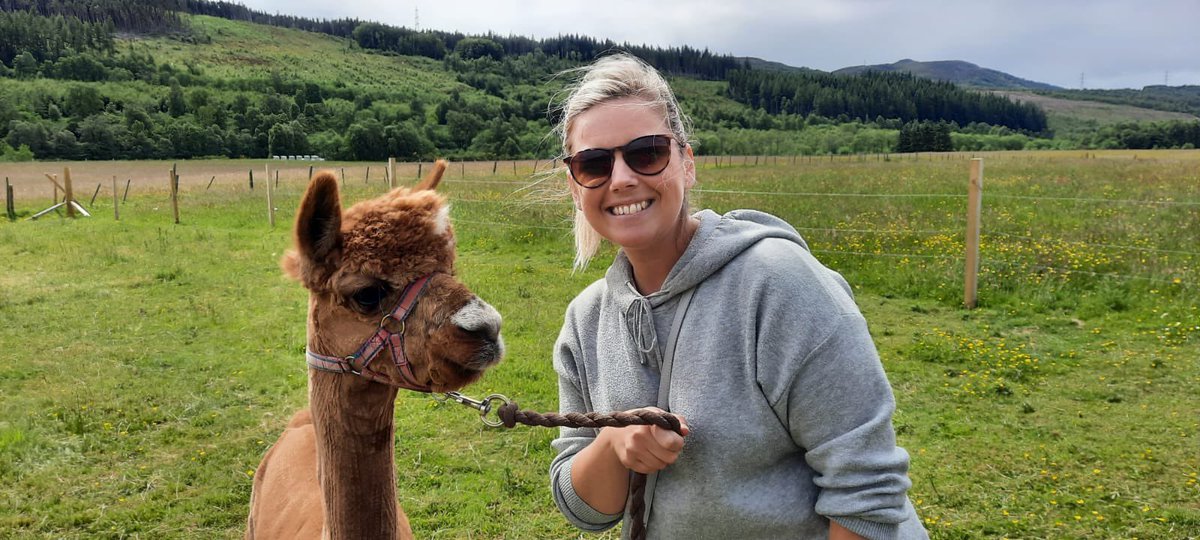 #staffwellbeing #amazingteam <a href="/NHSHighland/">NHS Highland</a> <a href="/JadeGunn88/">Jade Gunn</a> @LauraKeel1 #poweroftheoutdoors such an amazing day walking alpacas and being inspired by my amazing team to develop our QI ideas.
