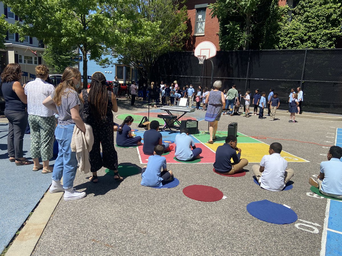 FMA scholars in grades 2-5 sang beautifully during their Spring Concert outdoors. Parents, faculty, staff, and community members enjoyed this delightful event. Huge shout out to upper music teacher, Elizabeth Higgins, for organizing and AP Deborah Hood-Brown, accompanist!