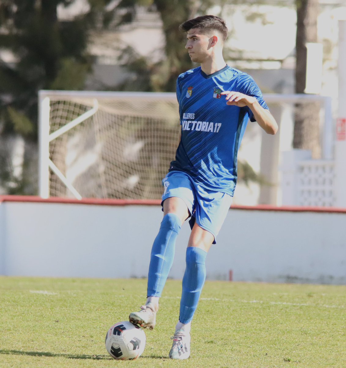 Se acaba una temporada difícil, en la que los resultados no han acompañado, pero orgulloso de todo el equipo por como ha trabajado hasta el final. Ahora toca desconectar y recargar pilas para la próxima temporada 💪🏼⚽️