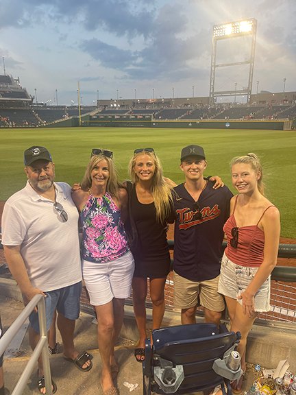 CreightonWBB's tweet photo. Bluejay @MalBrake (Mallory Brake) and her family taking in a game at the #MCWS, an Omaha staple during the summer!! https://t.co/S0lIwPjpvl