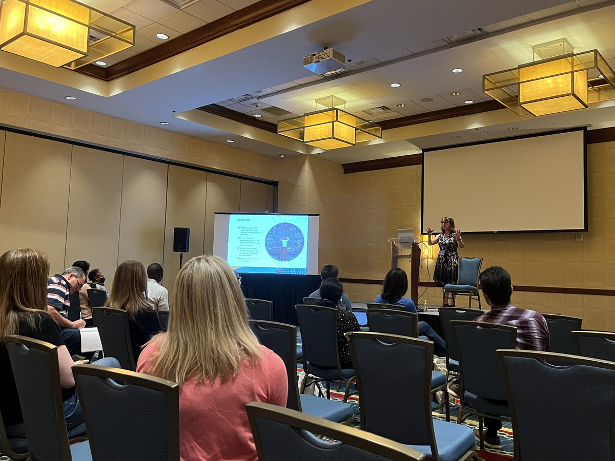 Alexandra Klinger tweet media