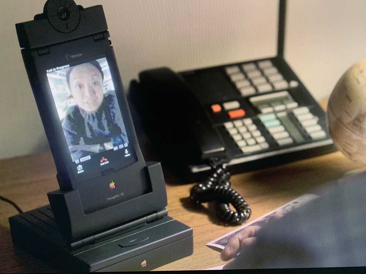 passdani's tweet image. Looks like  Newton made it for good in this alternate ‘90s. So brilliant.  #ForAllMankind #Newton