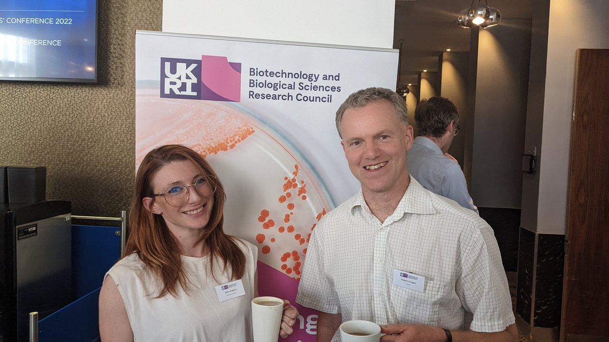 At <a href="/bbsrc/">Biotechnology and Biological Sciences Research</a> fellows meeting hearing about cutting edge UK #science with  <a href="/LeenaEWilliams/">Leena Williams</a> and <a href="/AlicePollard91/">Alice Pollard</a>