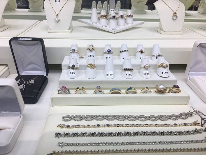 610PawnShop's tweet photo. “I have enough jewelry”

Said no one ever...😉
.
.
.
.
.
#pawnshop #pawnlife #staffordva #dmv #pawnjewelry #pawnstars #smallbusiness #shoplocal #custommadejewelry #jeweller #jewelrysale #jewelryph #jewelryshopping #jewelryaddict #jewelrycollection #ringgoals #retailtherapy https://t.co/ByNazEePpm