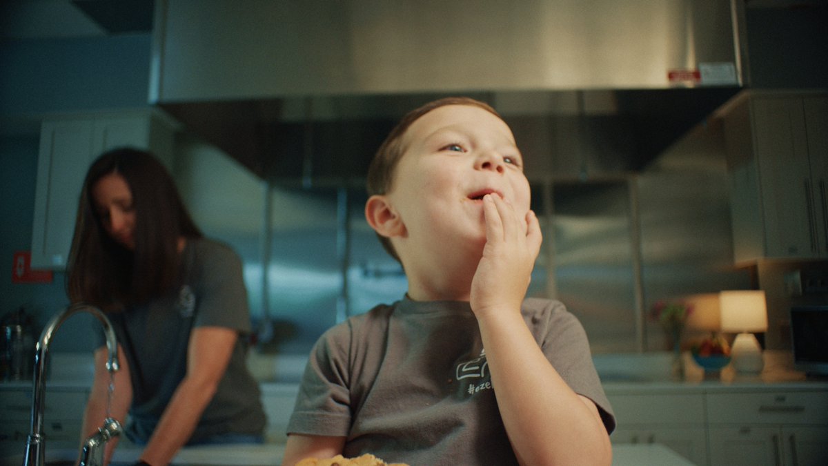 What makes RMHC kids so special? Their relentless determination, boundless energy &amp; tremendous love for homemade cookies! 🥰🍪 

After a long day at the hospital, Ronald McDonald Houses allow families to relax while we provide nourishing meals and treats. ❤️ #KeepingFamiliesClose