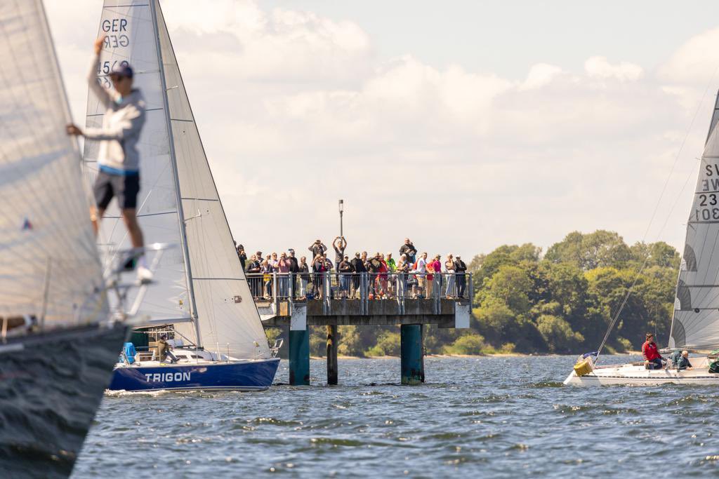 midsummer_sail's tweet photo. #midsummersail #wismar #toere #balticnonstop #yacht #segeln #sailing #agoradirect #yachting https://t.co/x6GMkfOsJ2