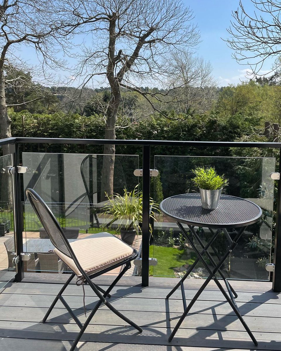 Make the most of your outdoor space with the Cafe Roma Bistro Set -  just imagine waking up and having breakfast on this balcony in the morning!⛅️🍳  

Thanks for sharing, @redpines_renovation! 📷

View Bistro set ranges, here: bit.ly/3LzxCj3