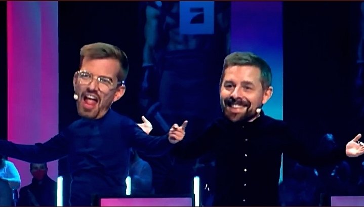 PrivatGutDrauf's tweet image. Big heads. 
Die sind größer als normale Köpfe. Witzig...
(J.W. jetzt im strategischen Marketing bei @ProSieben ?!)
[Sonst leider bisher wenig Innovation für die neue Fernsehsaison, schade]
#ScreenForceDays 
#jokoundklaas