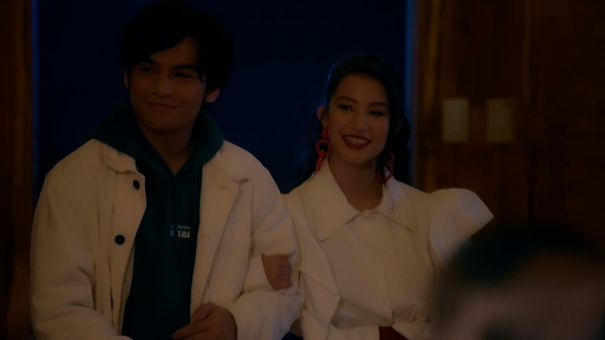 GMA_PA's tweet photo. Finally! #DiLeen for the win! #LoveYouStranger https://t.co/3u0KpzOvRV